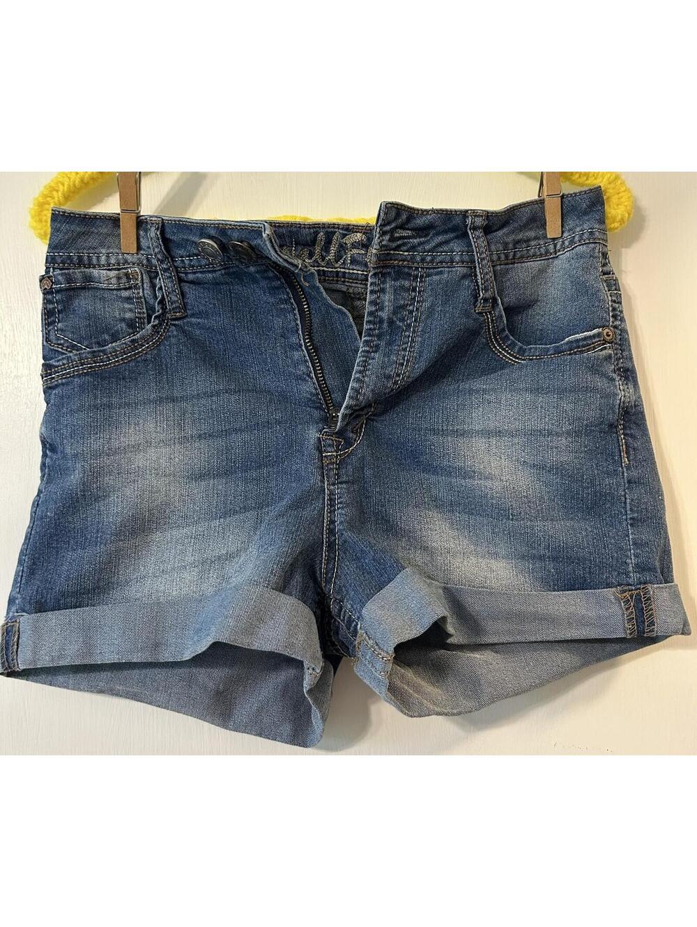 Wallflower jean shorts size 5 junior